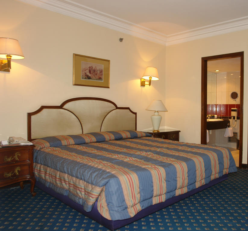 Shepheard Hotel Cairo Room photo